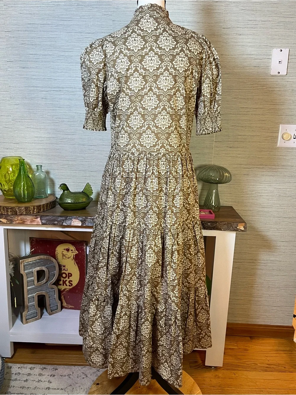Hyacinth House Tuckernuck Moss Green Printed Bennett Maxi Dress Women’s Size S - Picture 4 of 8